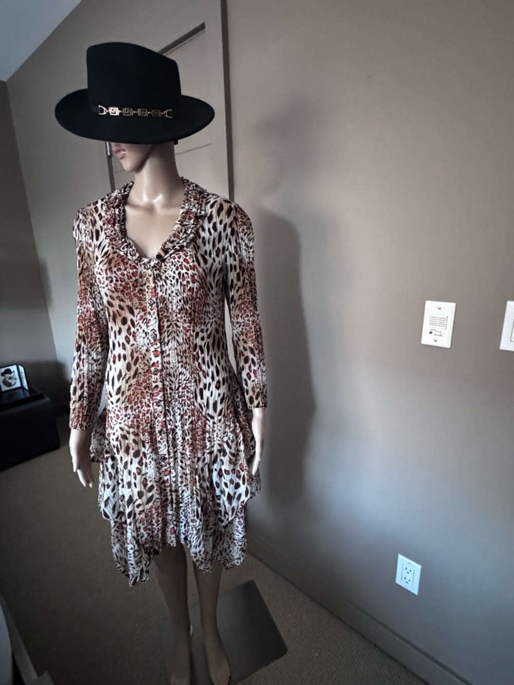 Leopard Print Long Sleeve Ruffled Hem Dress - Brown/Tan